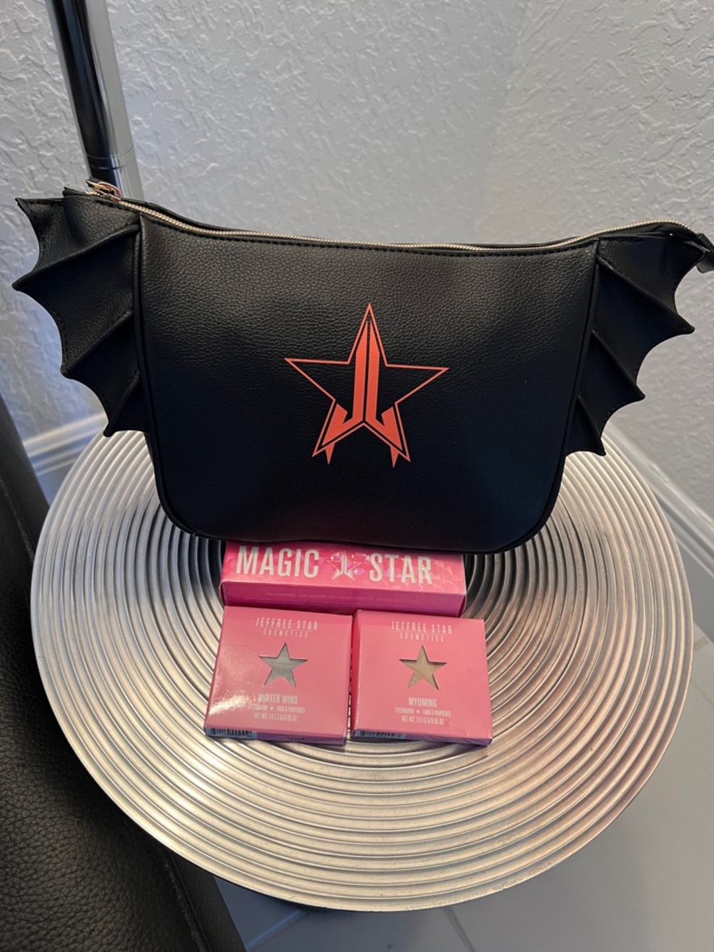 JEFFREE STAR NWT BAT COSMETIC CASE with THREE STAR ITEMS